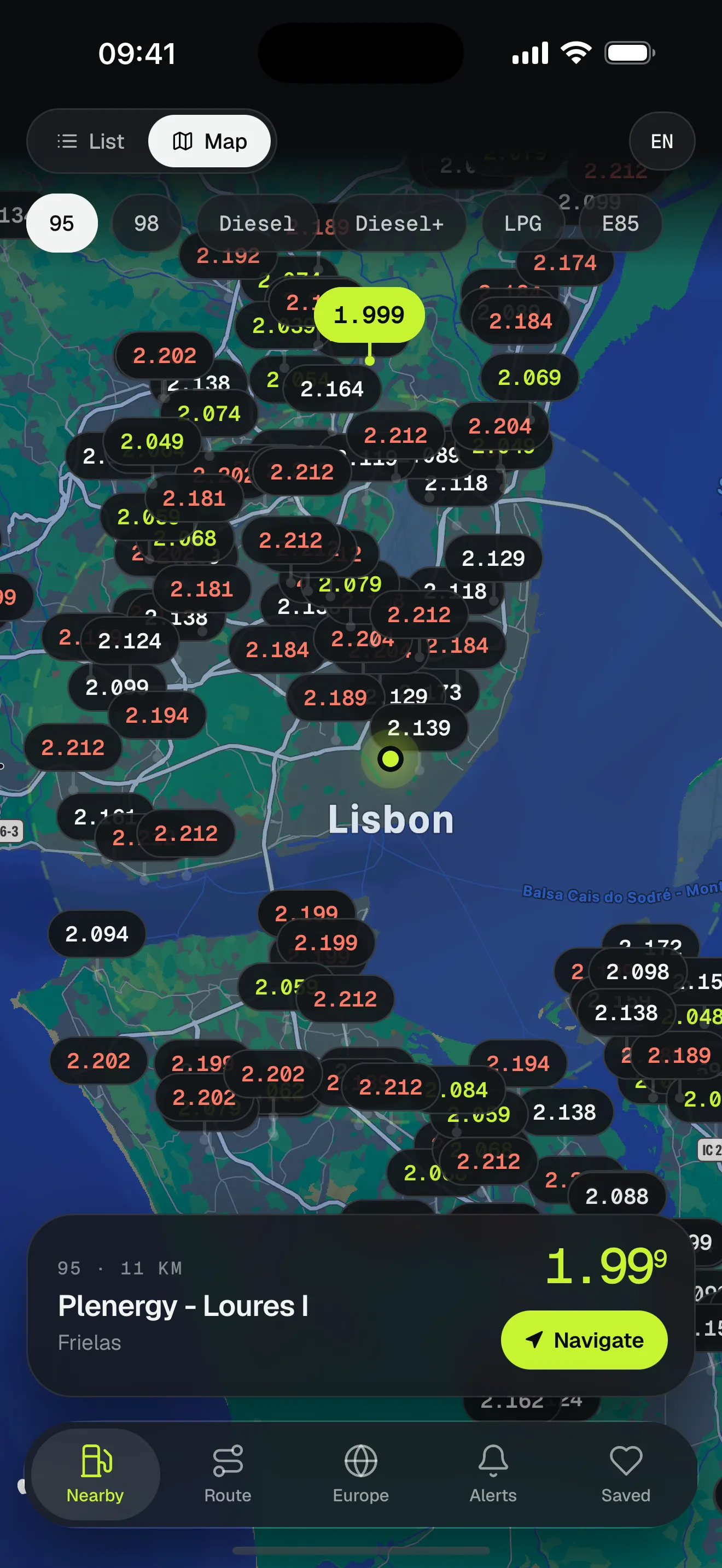 Kort over Lissabon med en prisnål på hver tankstation
